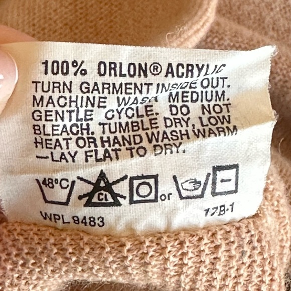 “Arnie” Arnold Palmer | 70’s Tan Grandpa Sweater Cardigan - Picture 5 of 7